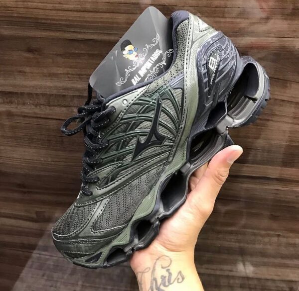 Mizuno Wave Prophecy 8