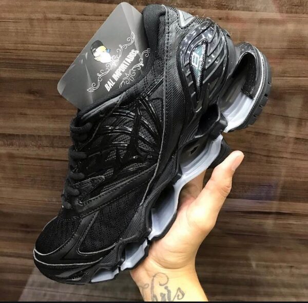 Mizuno Wave Prophecy 8