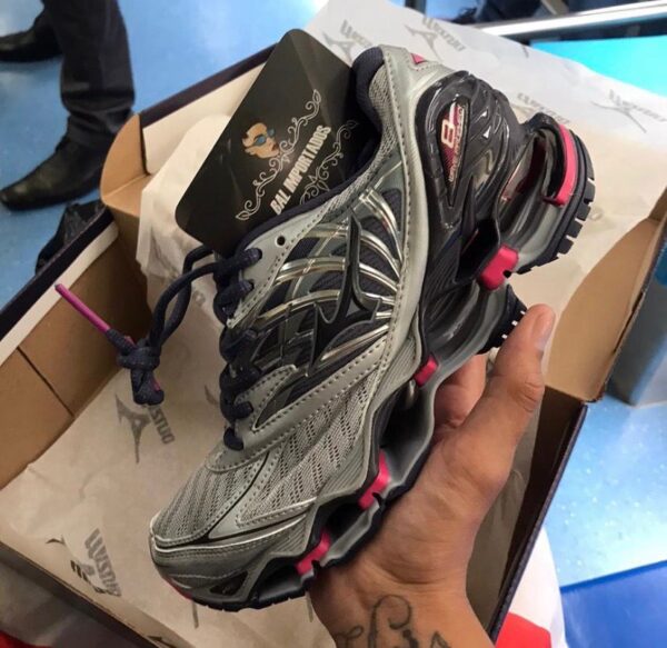 Mizuno Wave Prophecy 8